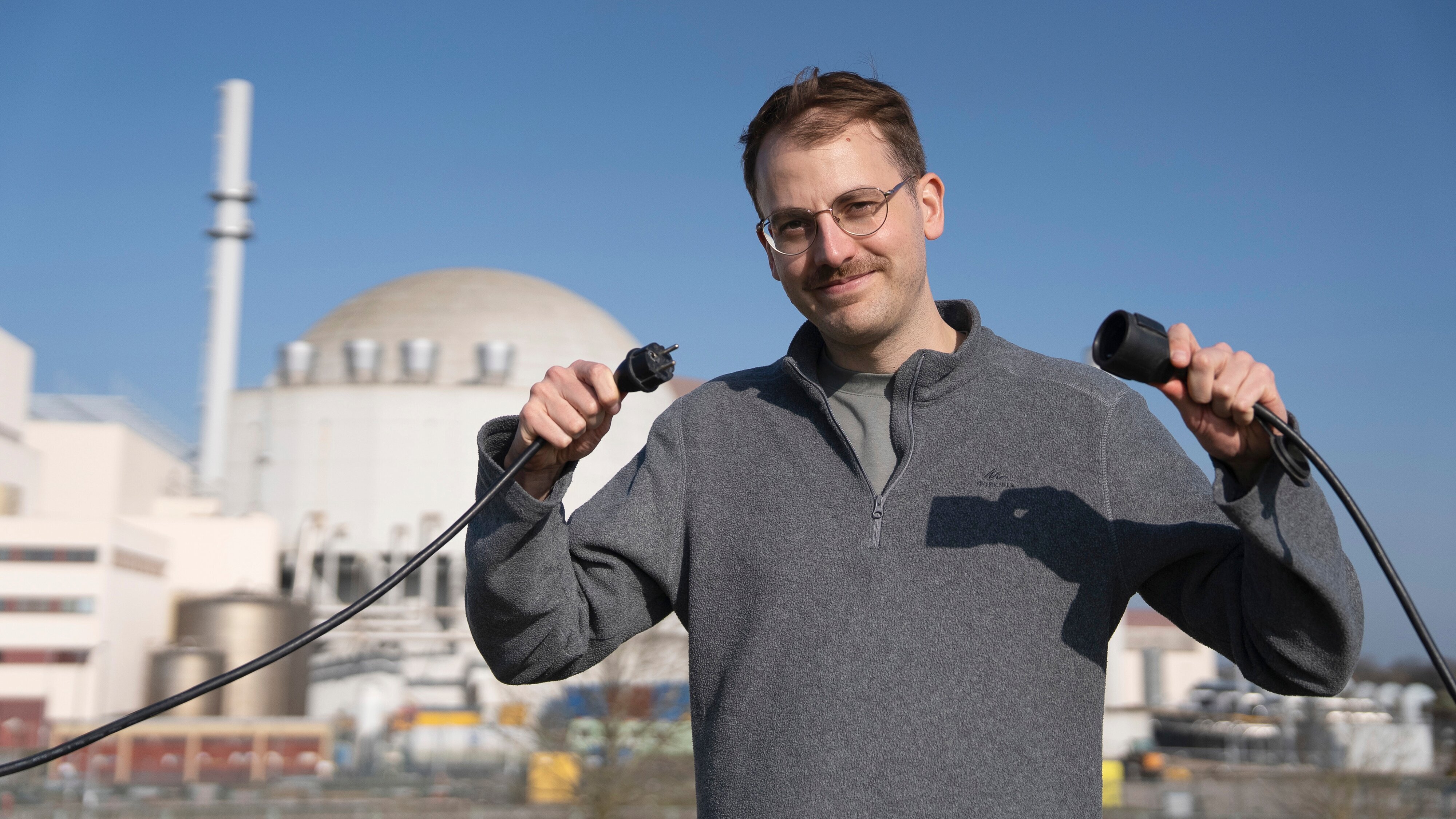 Y-History: Atomkraft – wieder ans Netz?!