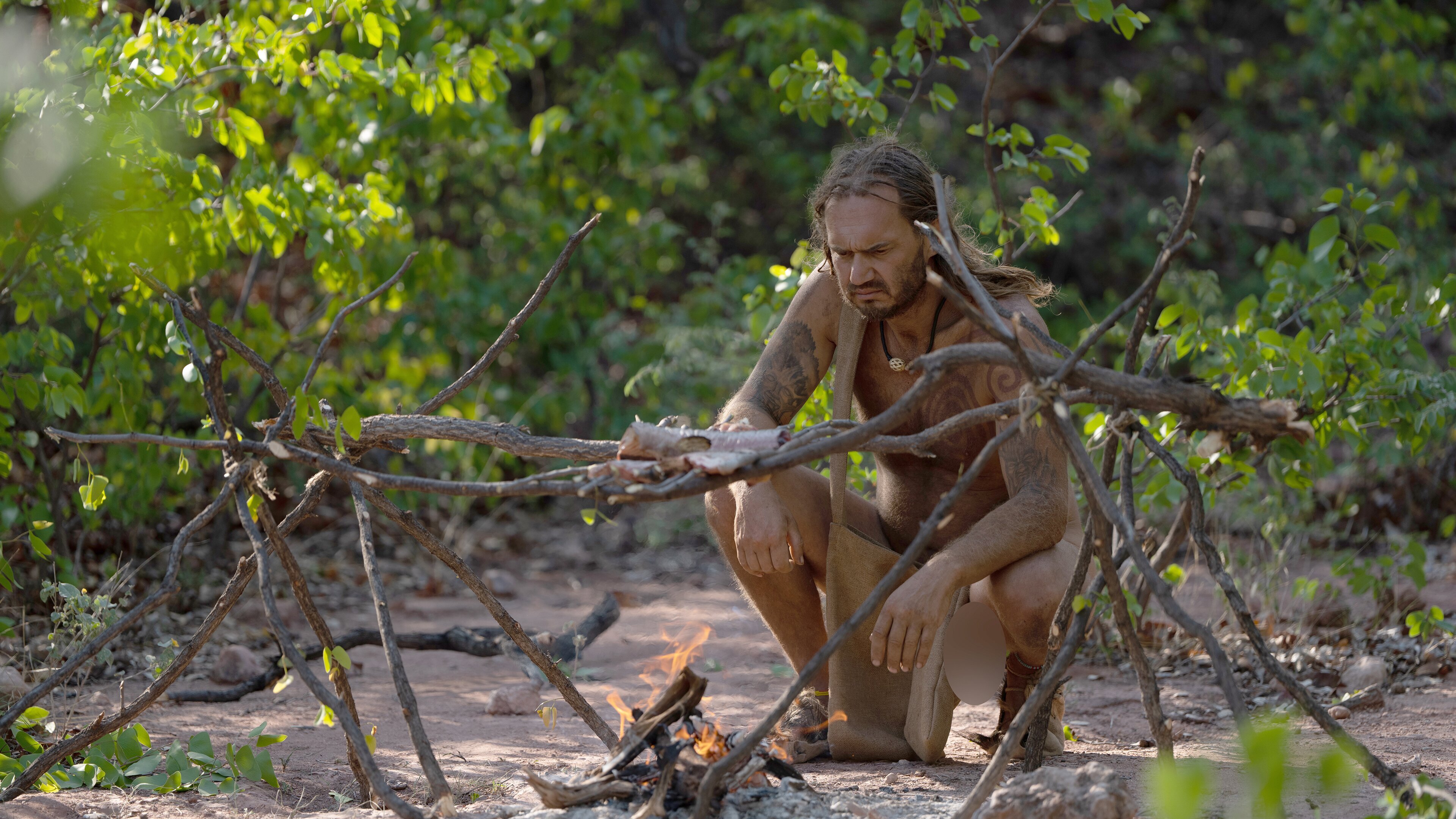 Naked Survival: Last One Standing
