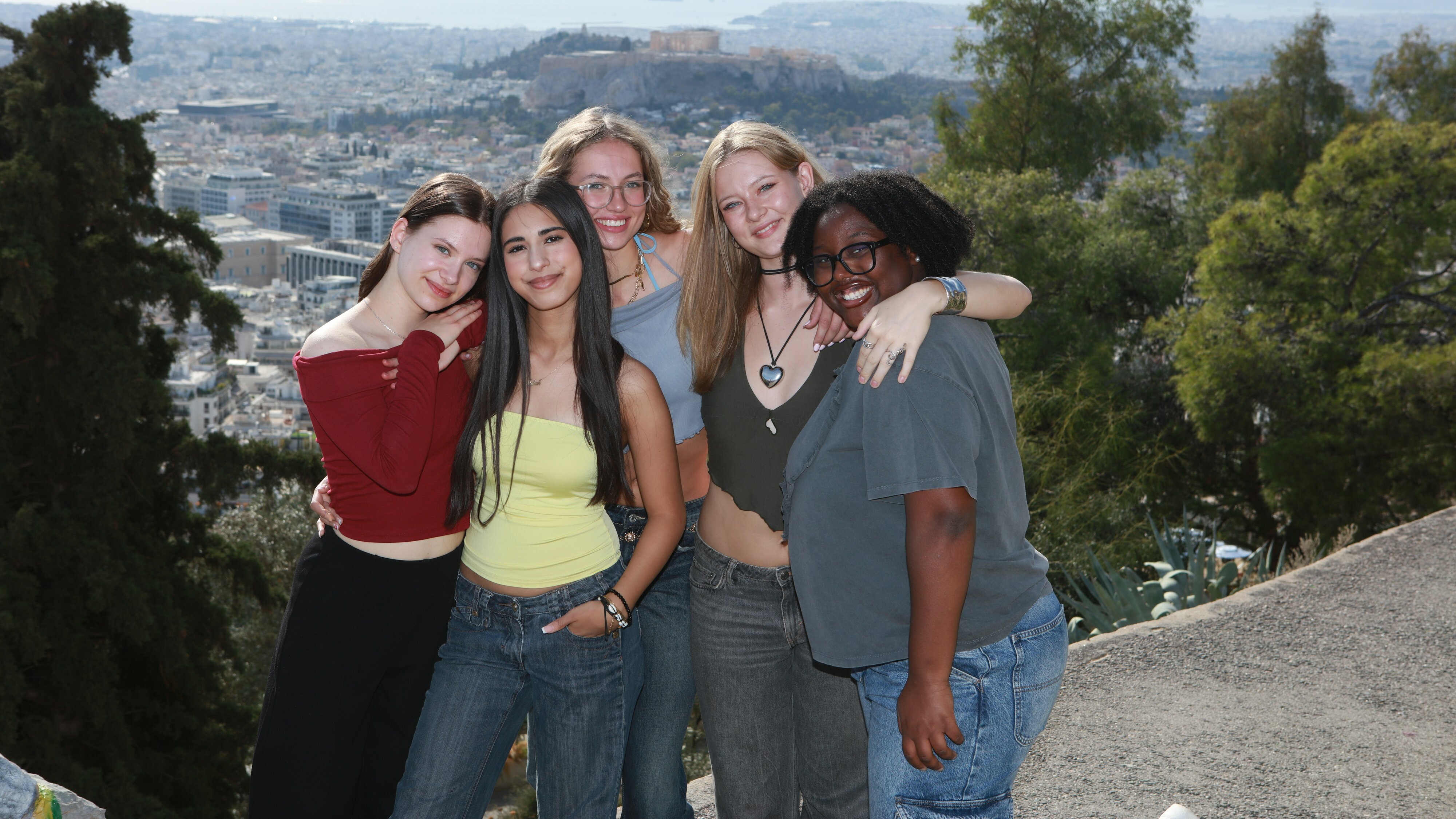 Die Mädchen-WG – Mitten in Athen