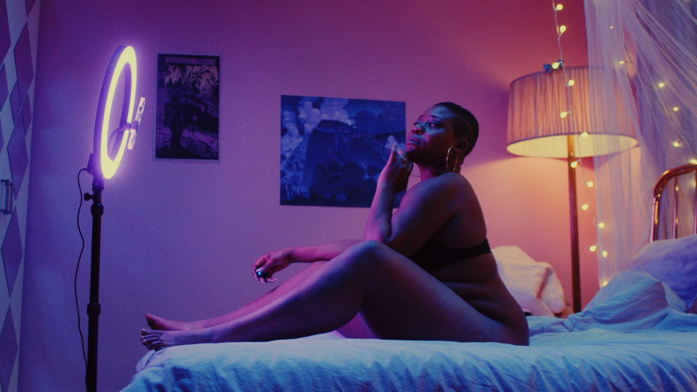 WatchMe – Sex sells