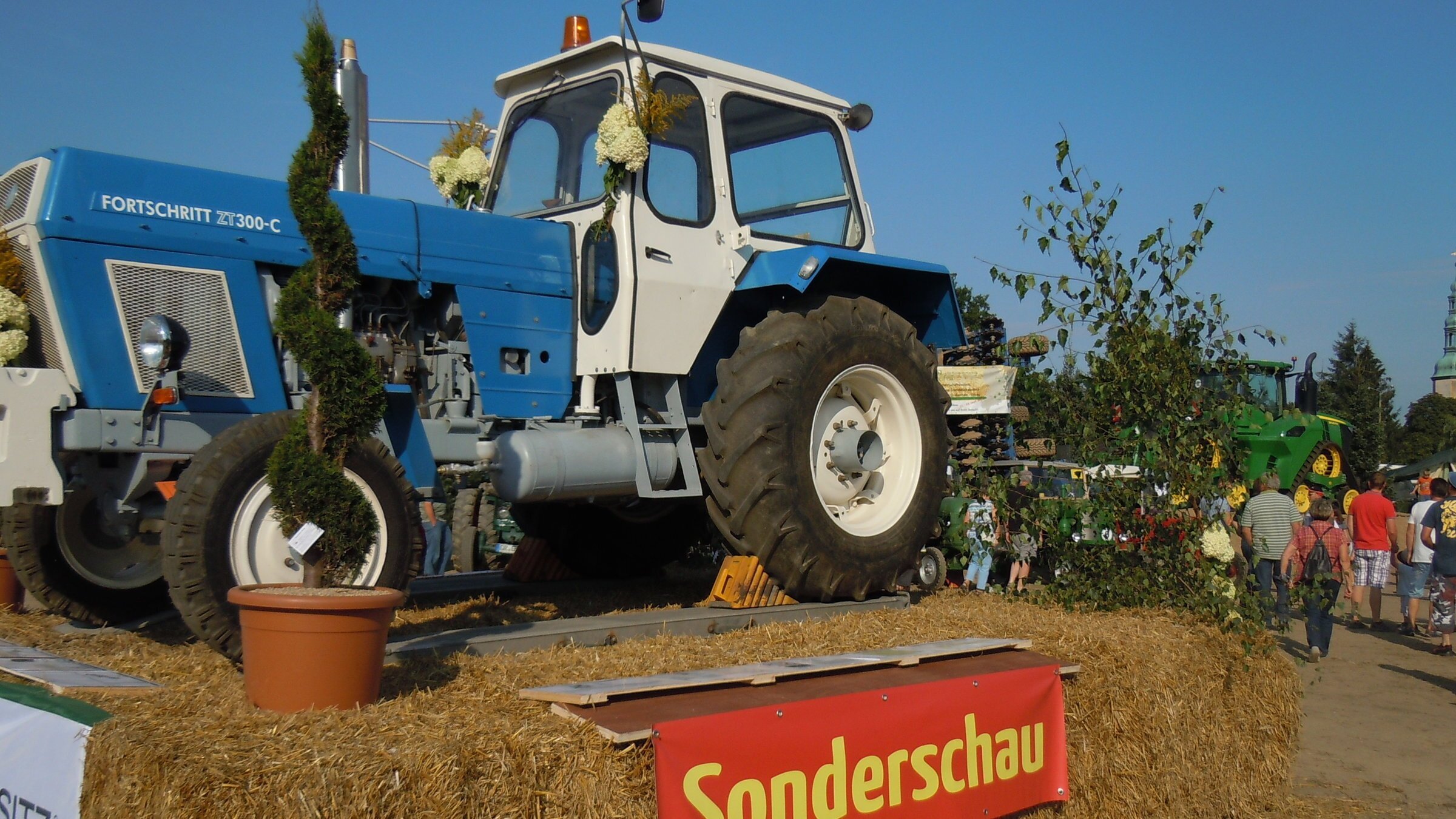 DDR mobil – Trecker, Laster und Multicar