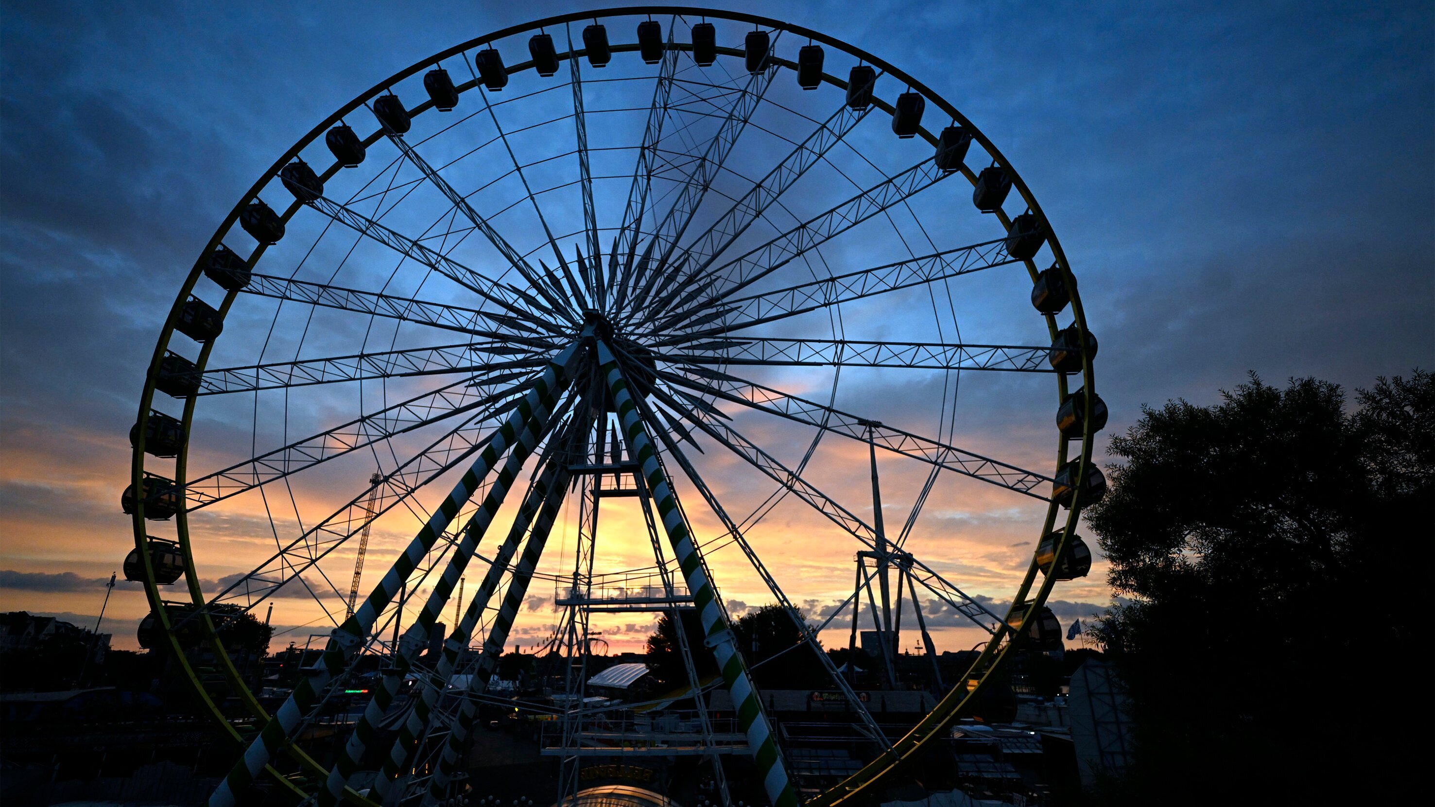 Lokalzeit live: Rheinkirmes 2025 in Düsseldorf