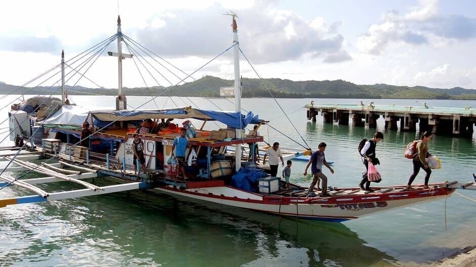 Fährpassagen: Mit Banca-Booten von Insel zu Insel