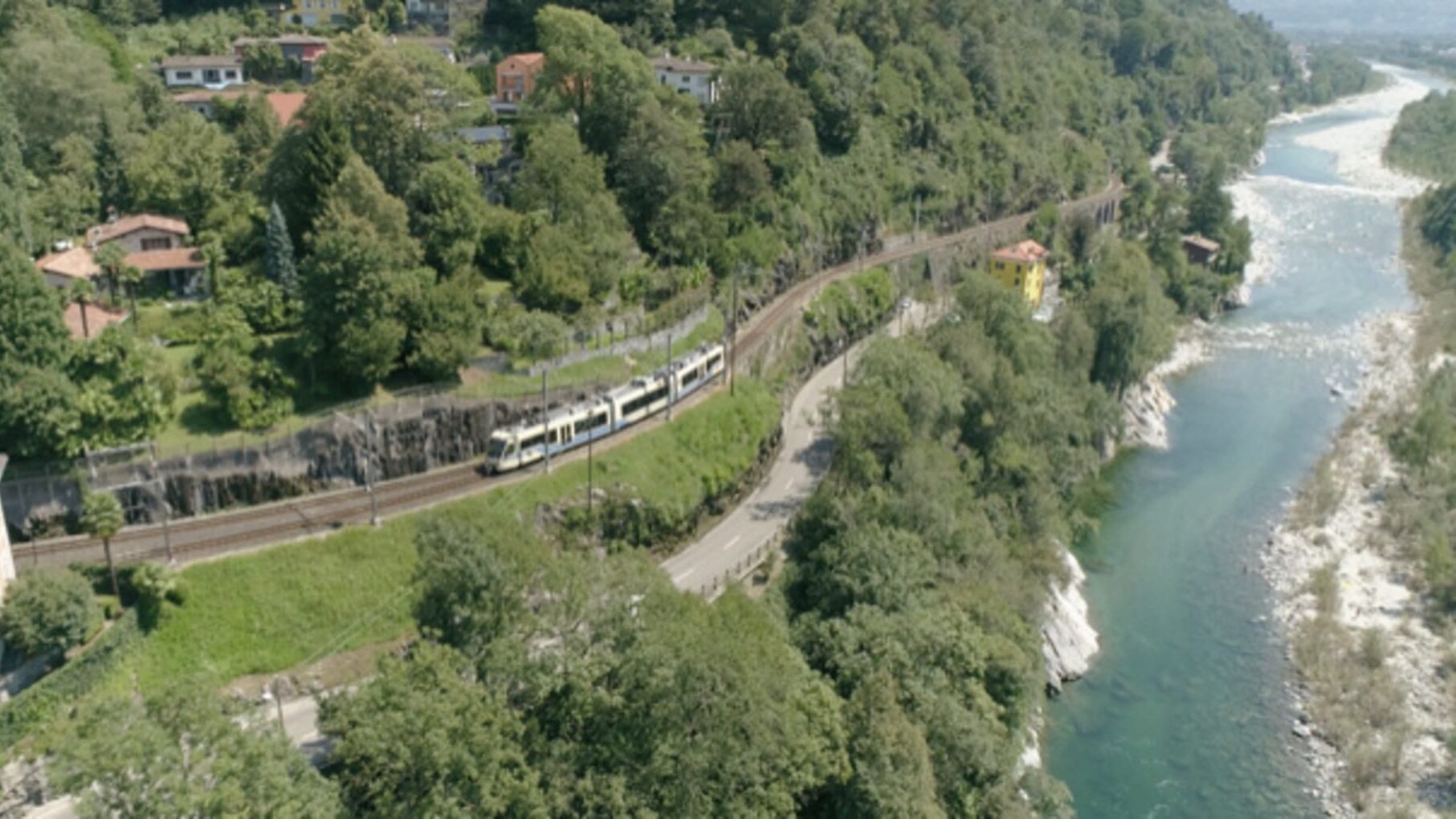 Traumhafte Bahnstrecken der Schweiz II: Im "Centovalli-Express" von Locarno nach Domodossola