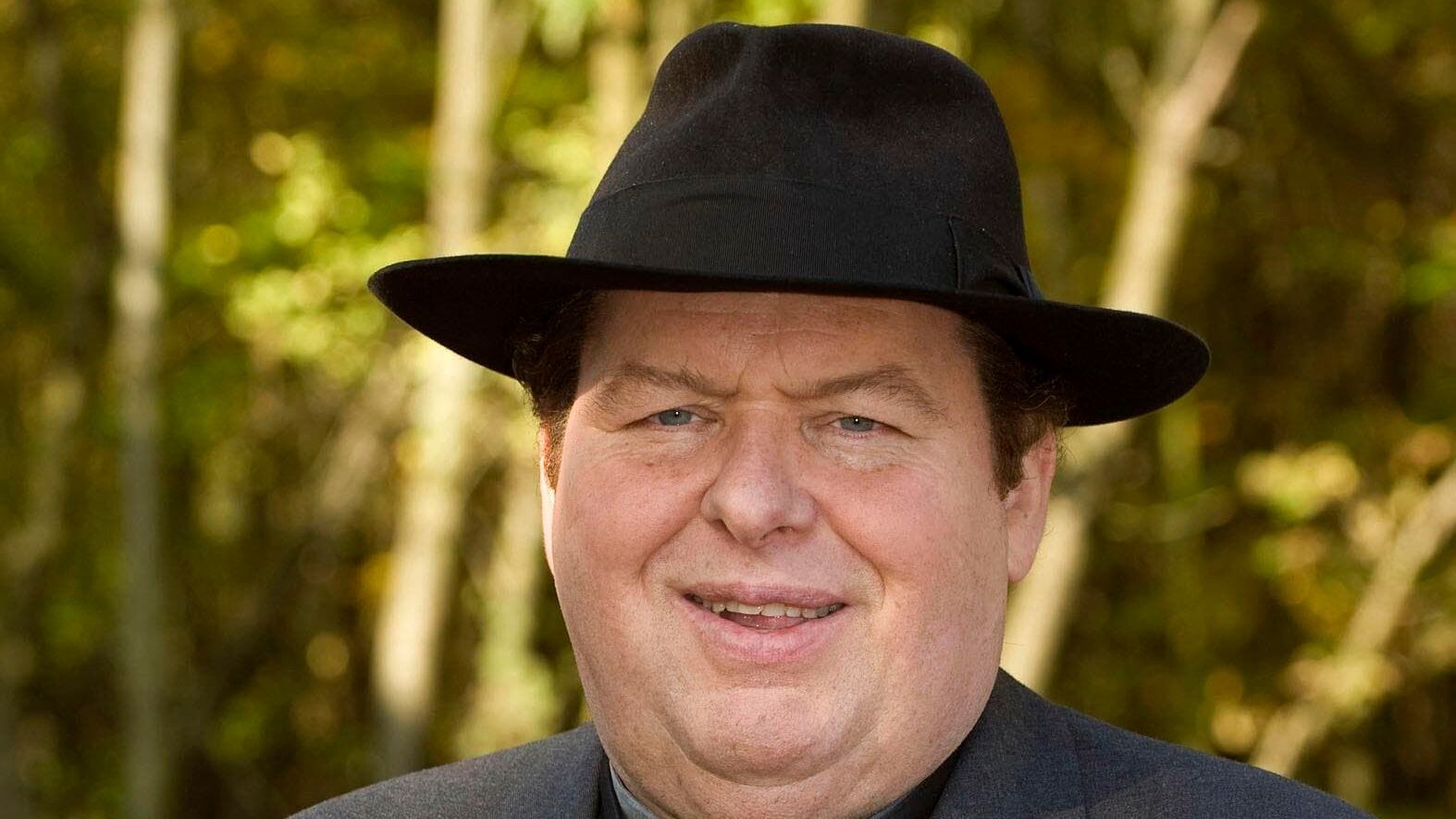 Pfarrer Braun: Im Namen von Rose