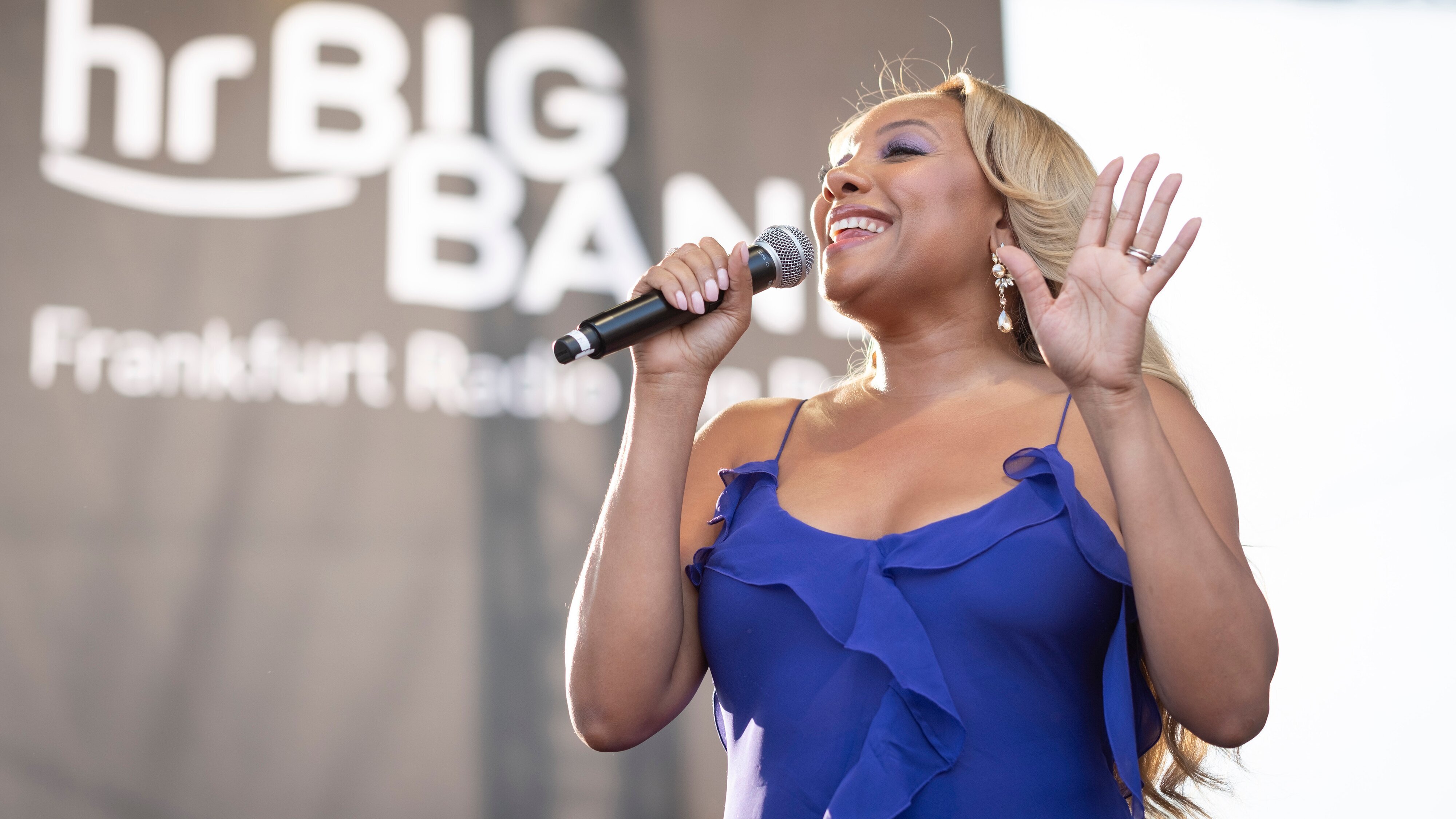 hr-Bigband meets Sheléa