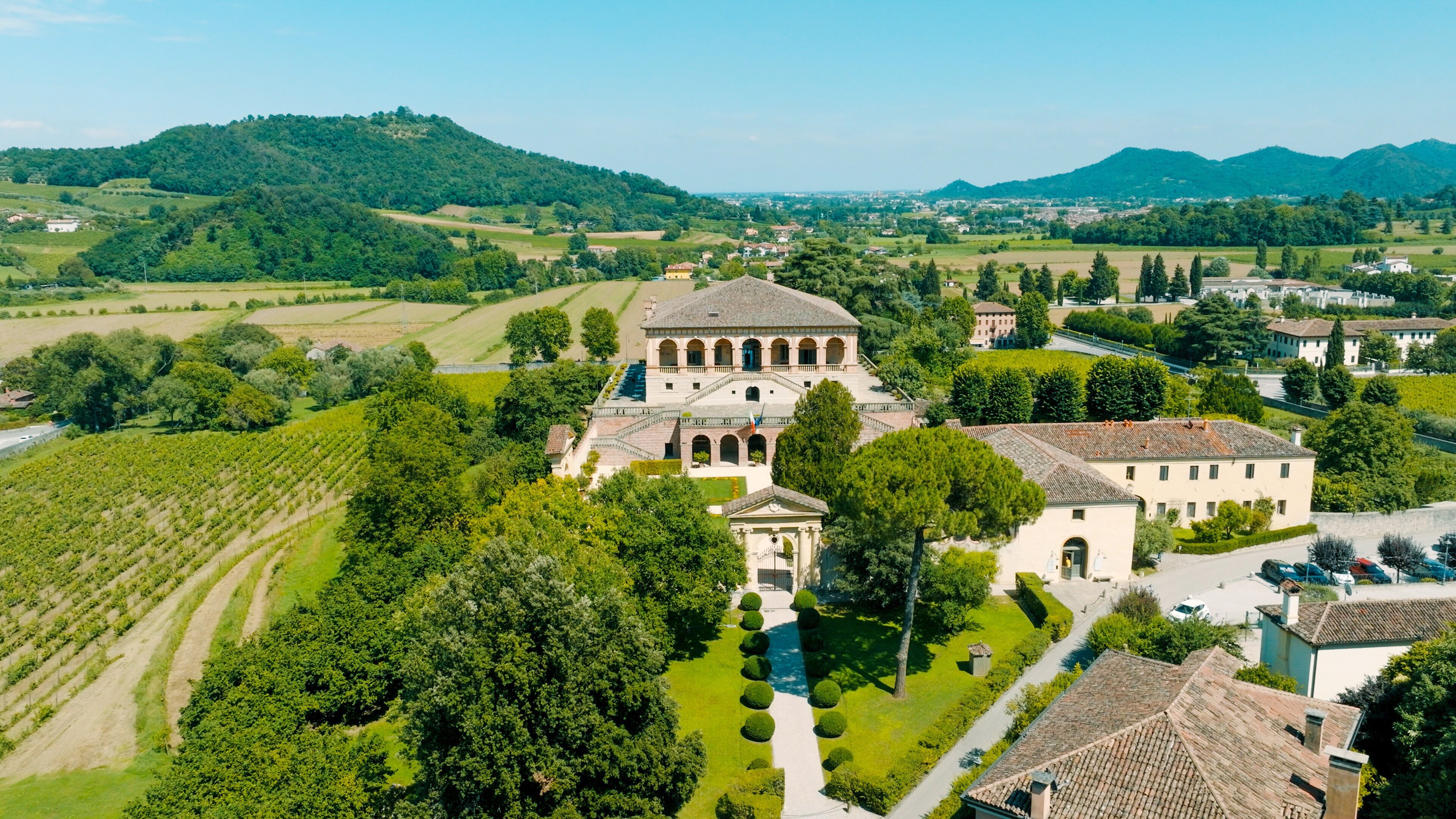 Schlossidylle, Weingenuss und Klosterkultur in Venetien