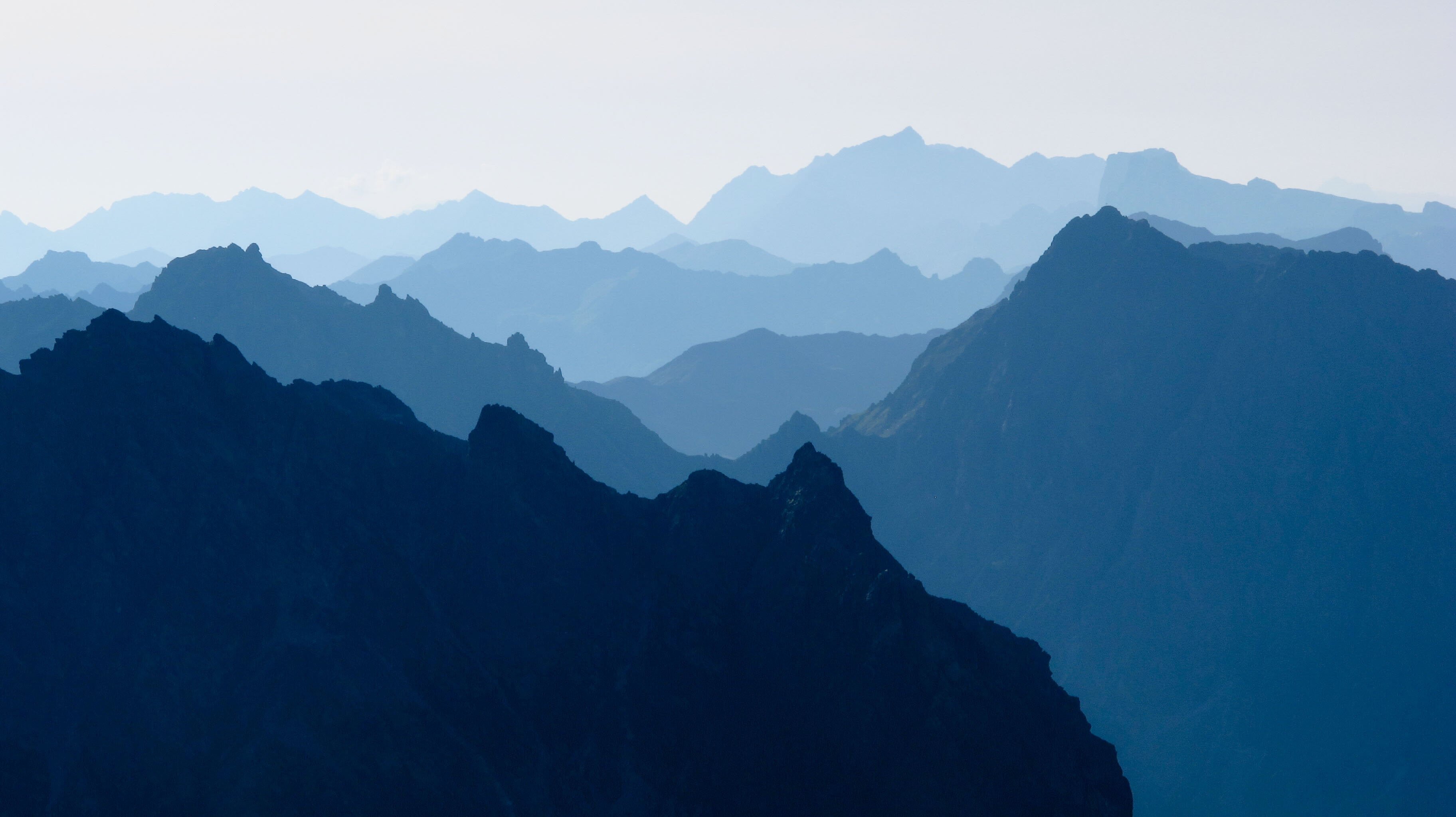 Land der Berge – 9 Länder, 9 Gipfel