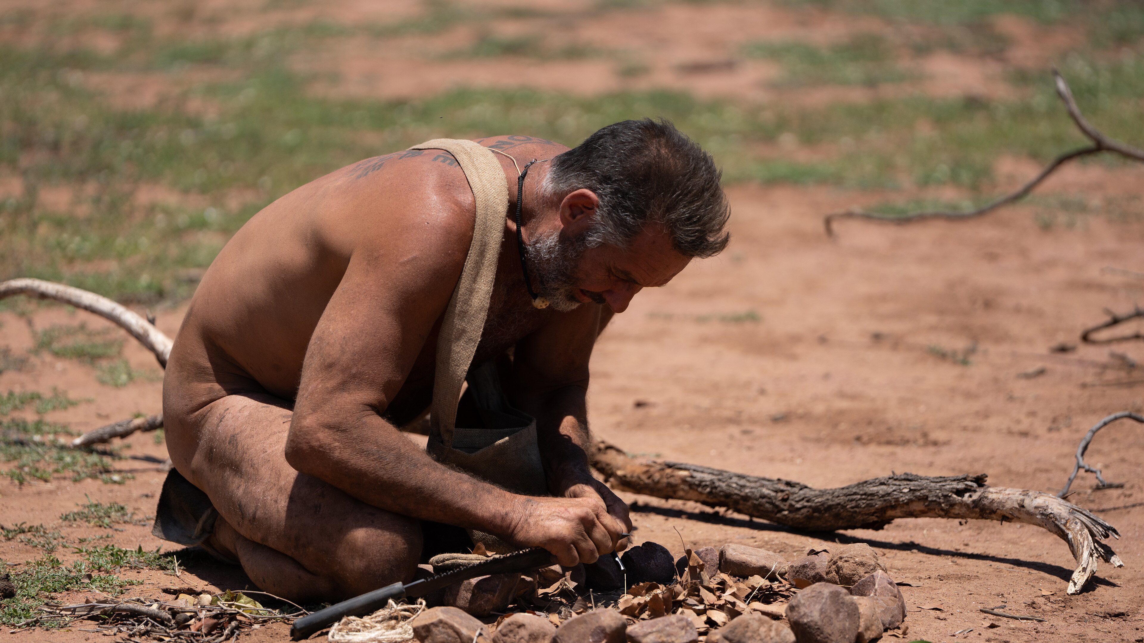 Naked Survival: Last One Standing