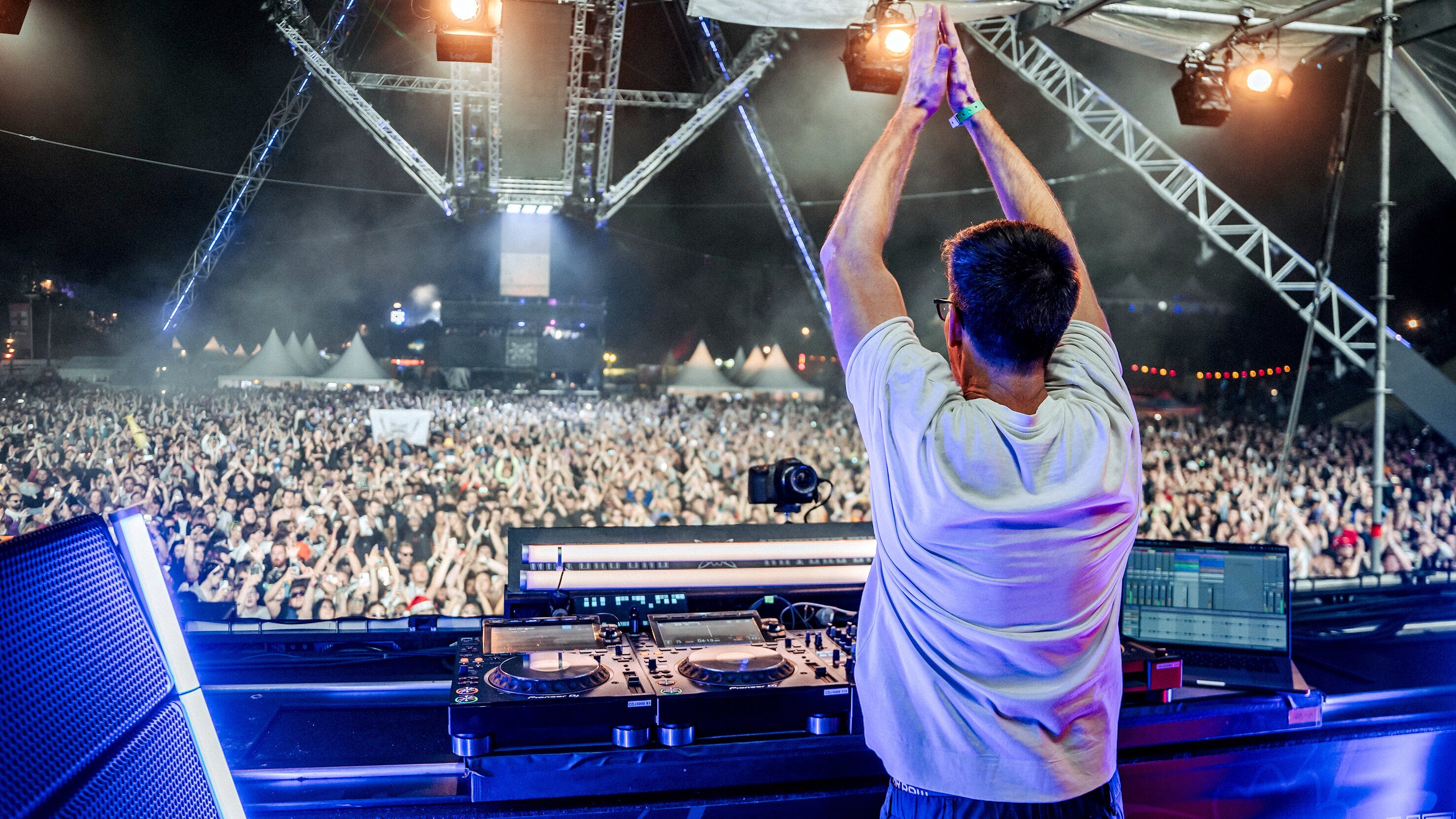Weltweit unterwegs, DJ Star aus Hamburg