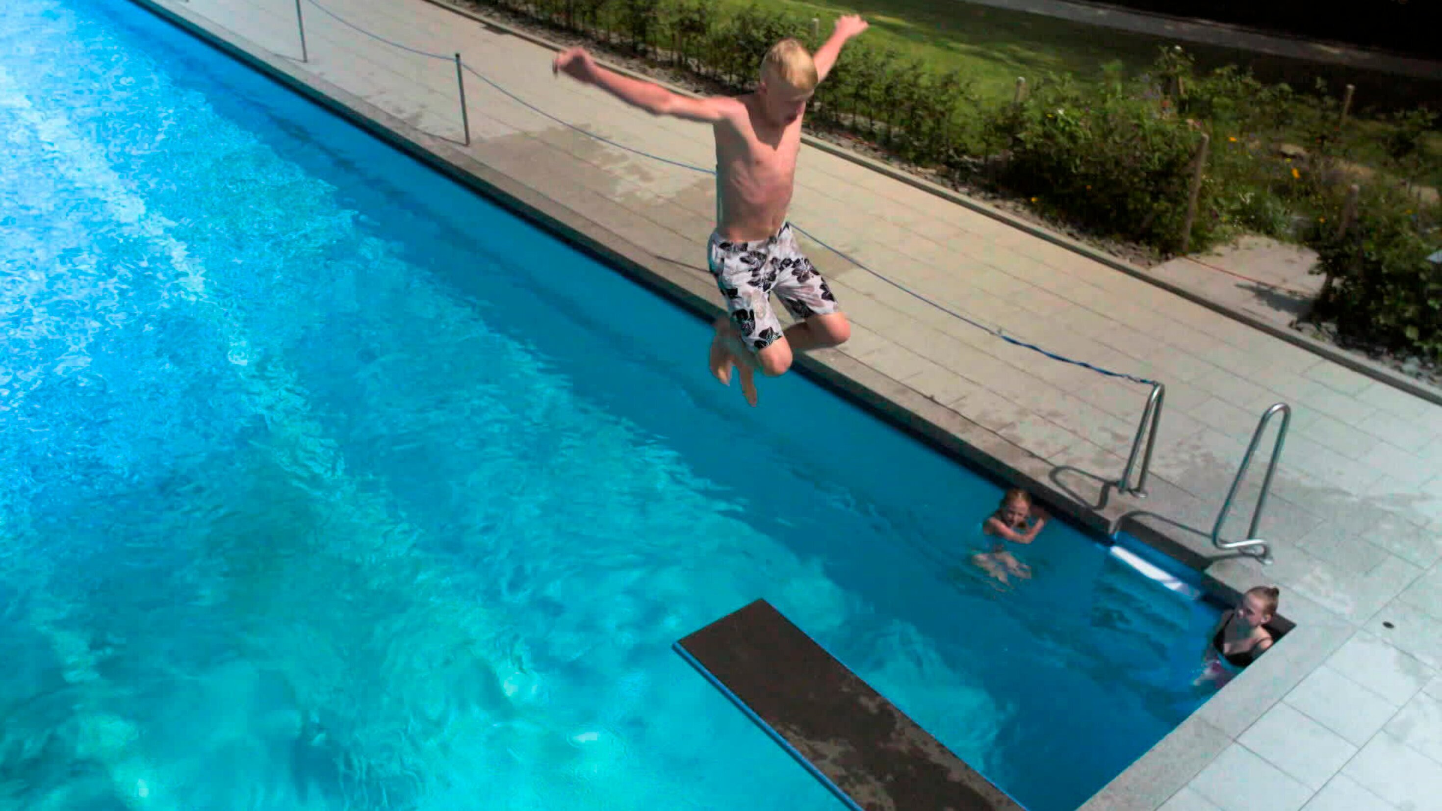 Das schönste Freibad im Westen? – Unterwegs im Westen