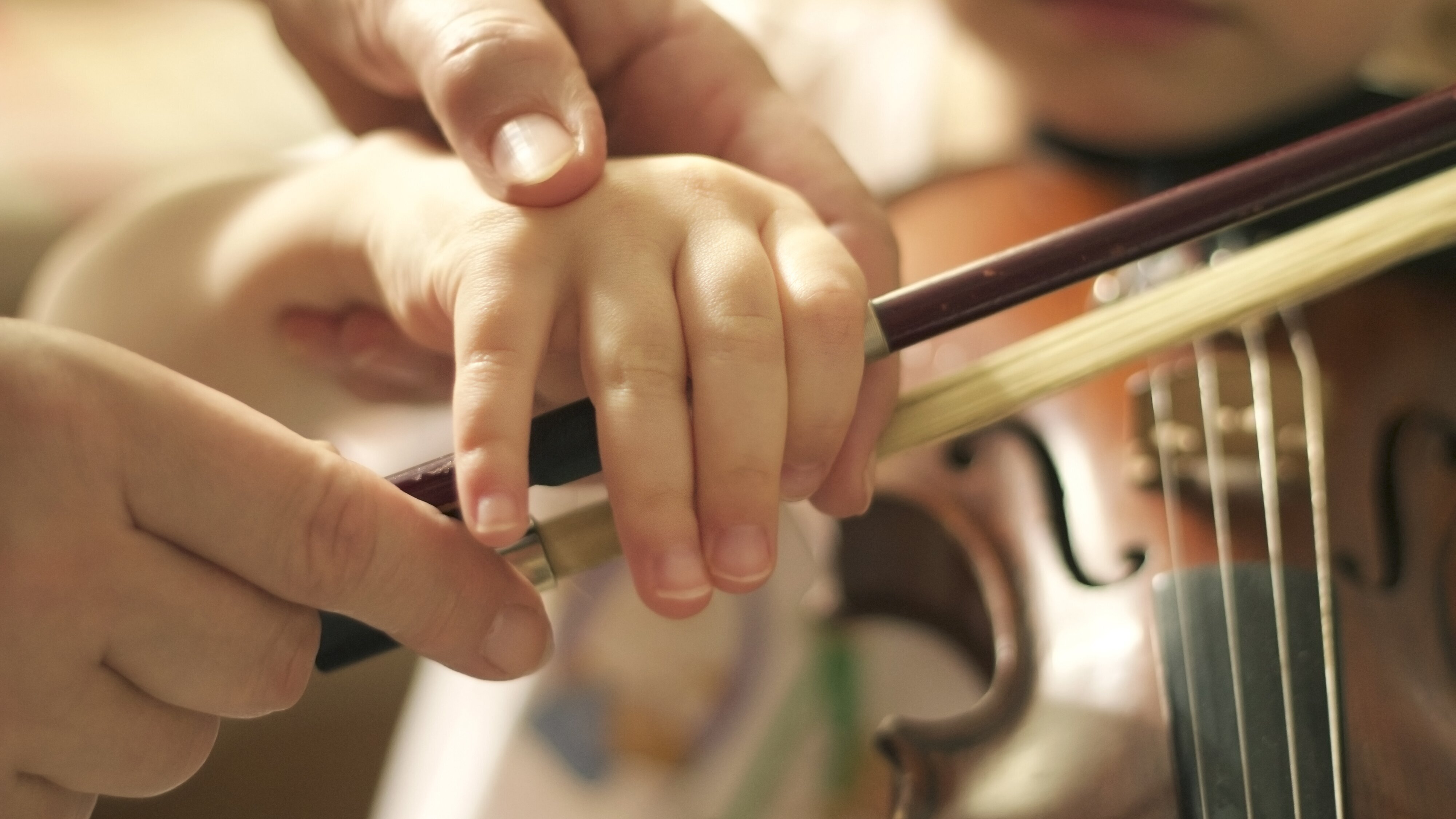 Sol Gabetta und Kristian Bezuidenhout spielen im Brahmshaus