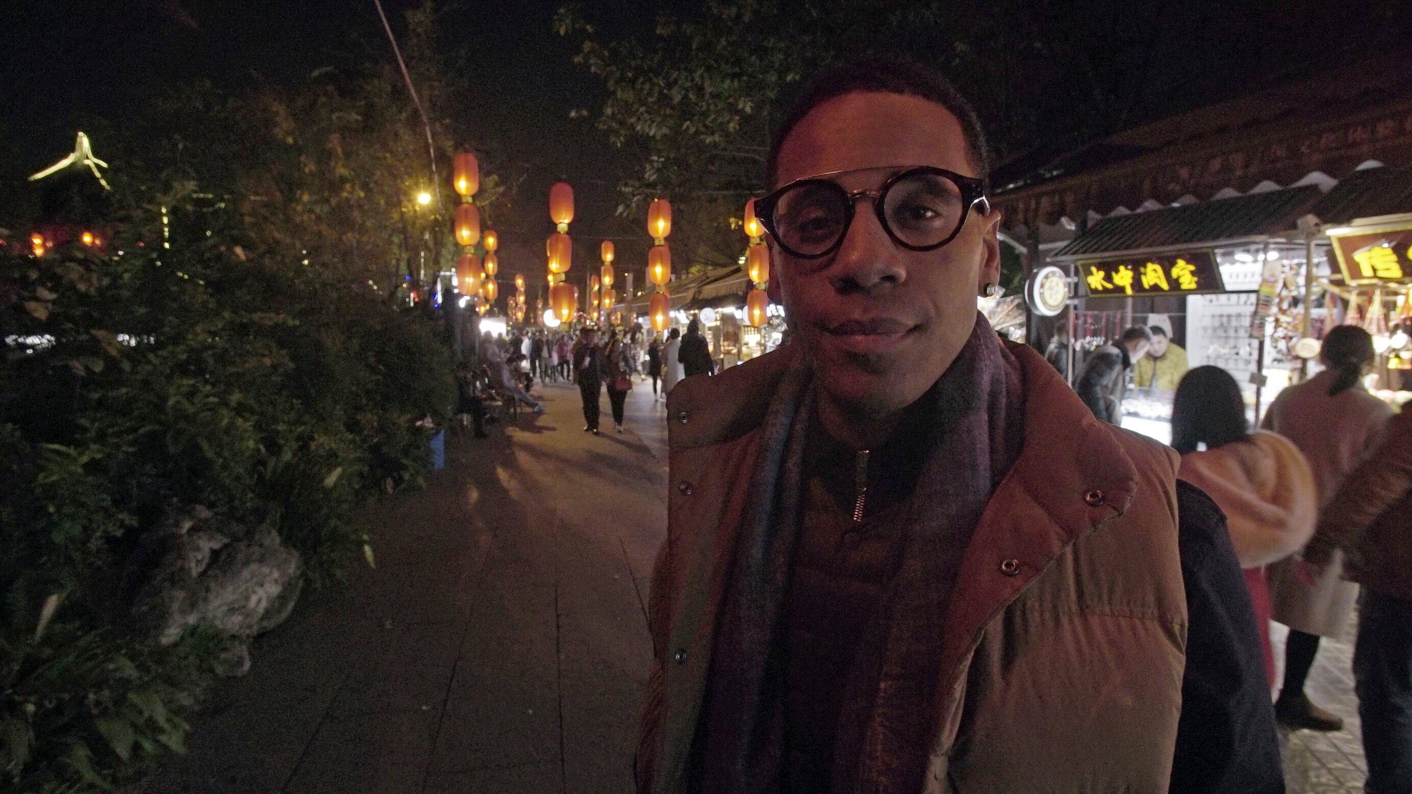 Mit Reggie Yates durch China