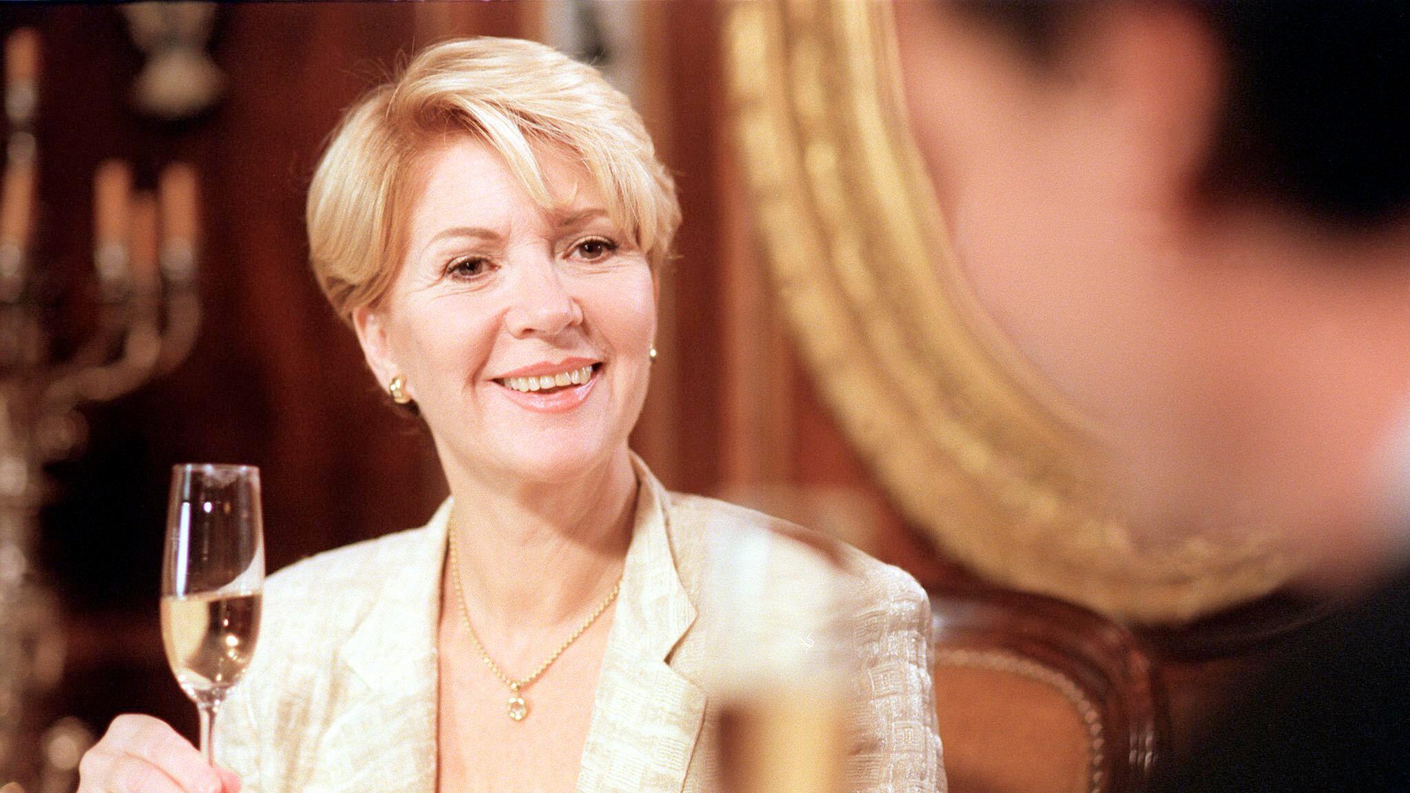 Julia – Eine ungewöhnliche Frau
