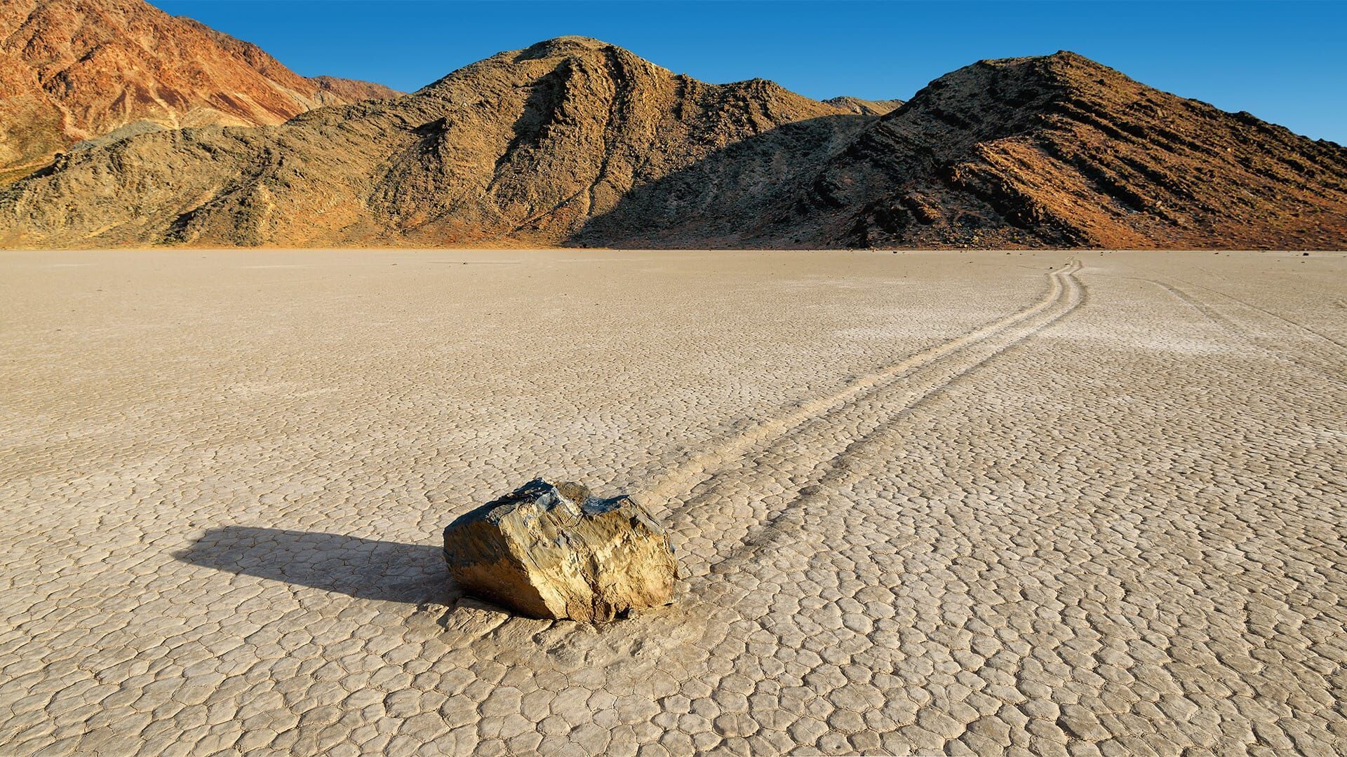 Verborgen im Sand – Geheimnisse der Vergangenheit