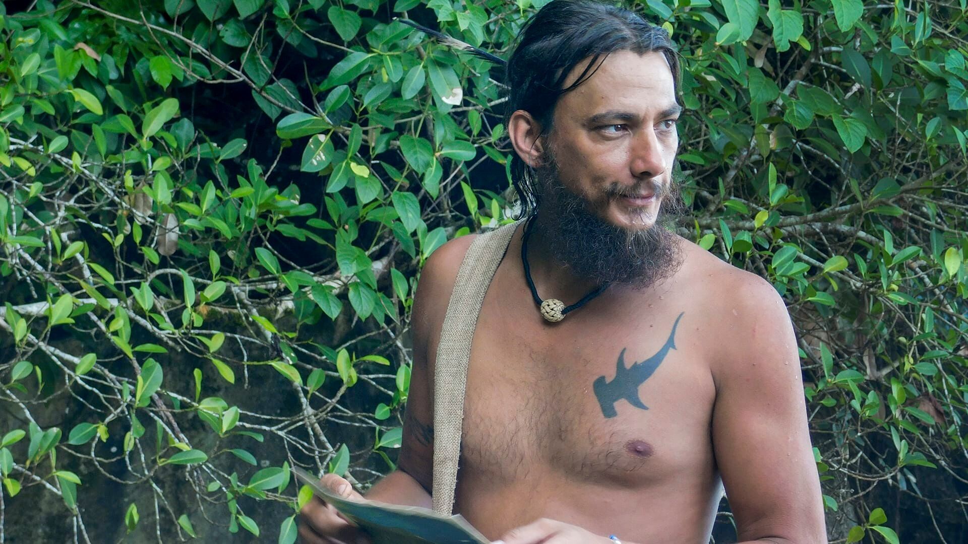 Naked Survival XXL