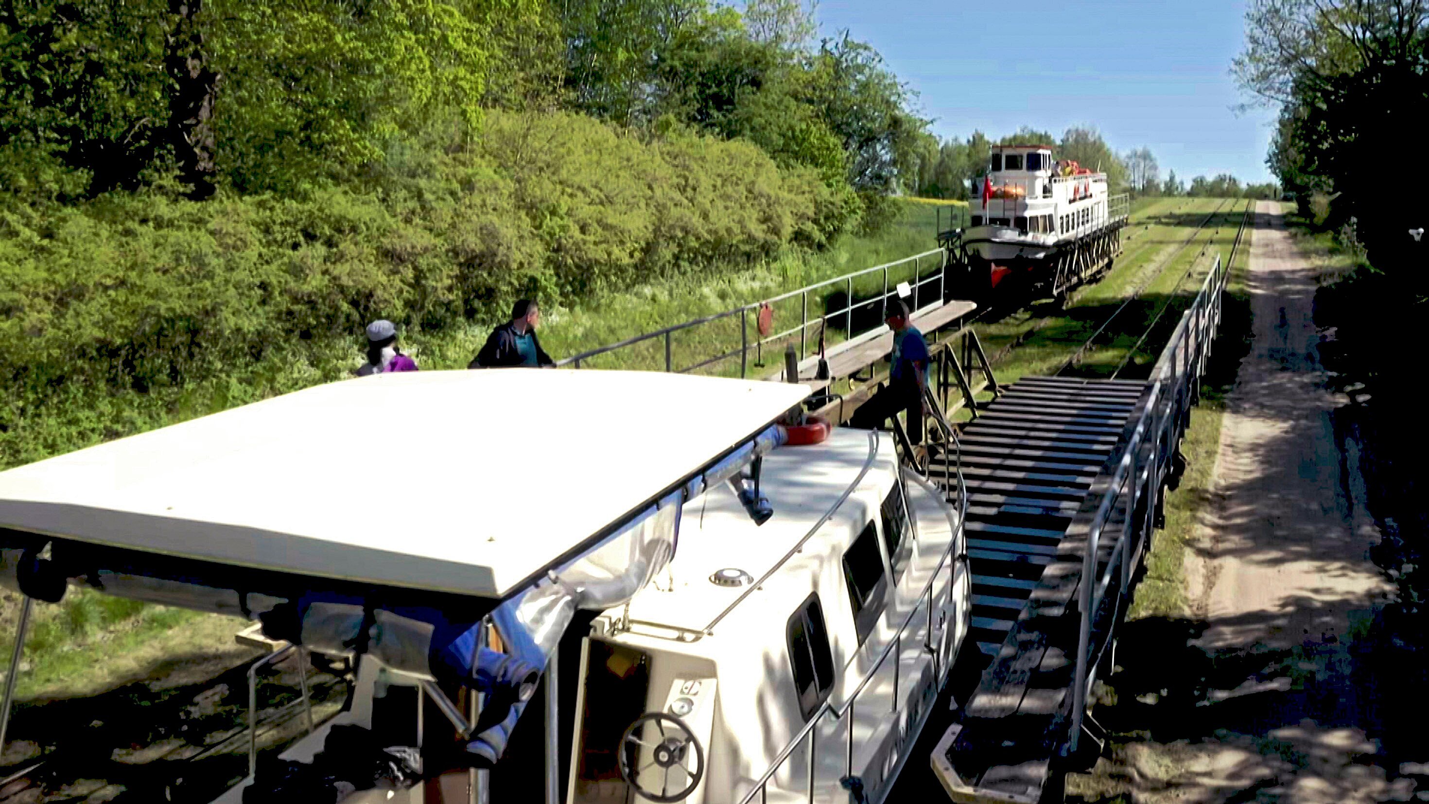 Ostwärts – Mit dem Hausboot durch Masuren