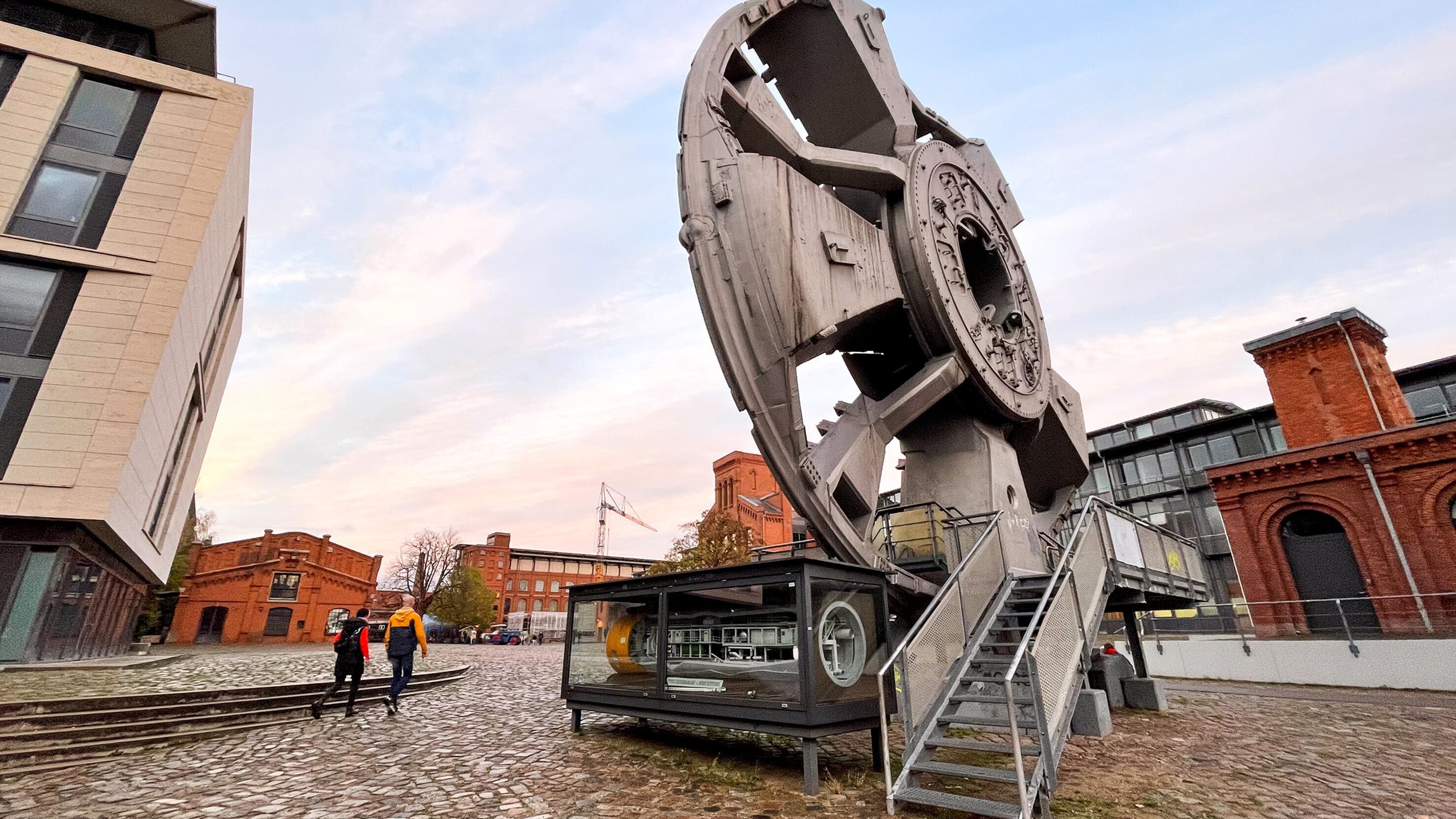 Der Elbtunnel: Pionierwerk und Staufalle