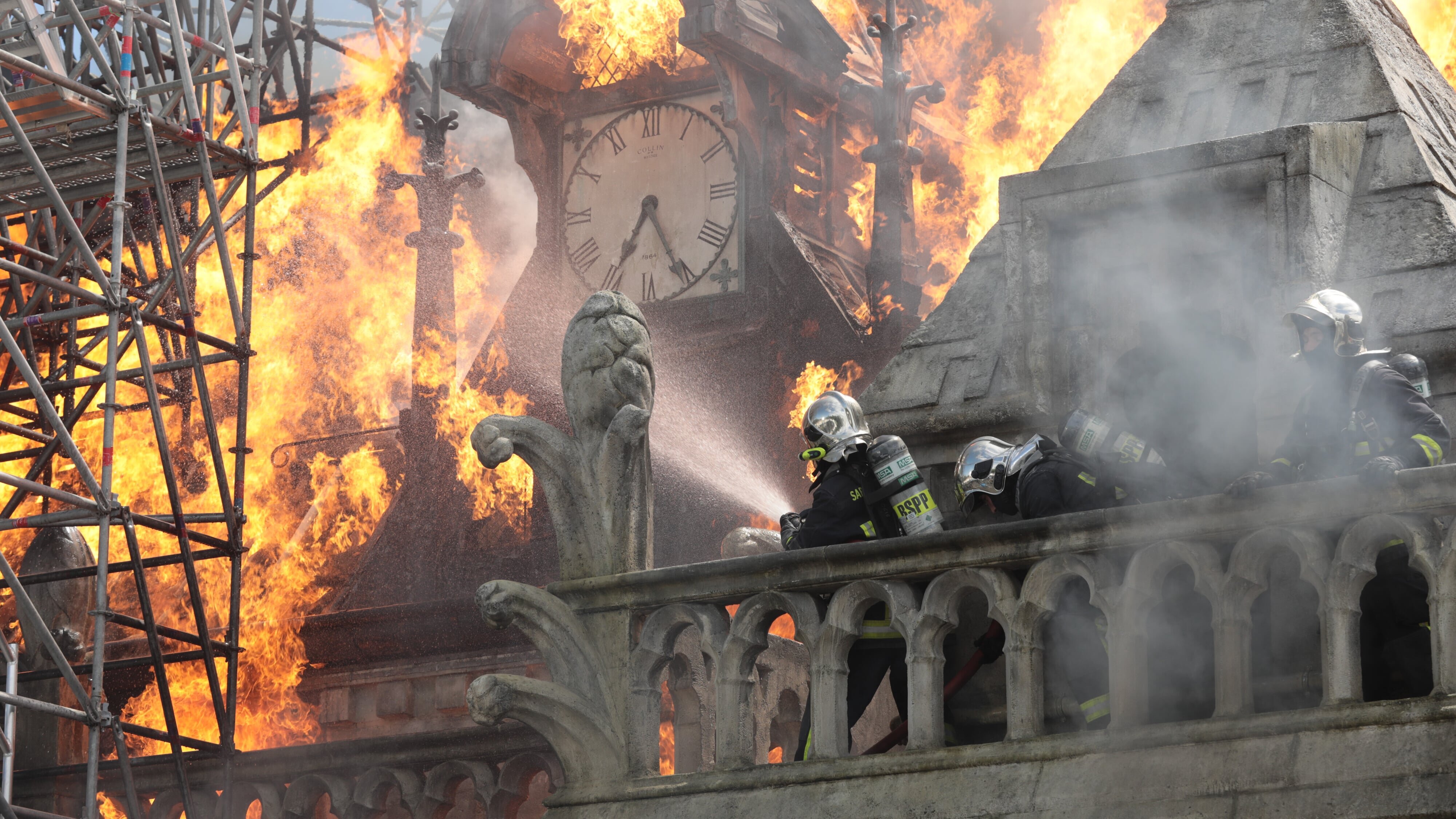 Notre-Dame in Flammen